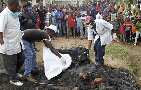 剛果一男子被疑為恐怖組織成員 遭憤怒人群殺死分食