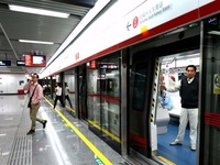 福建首条地铁开通试运营