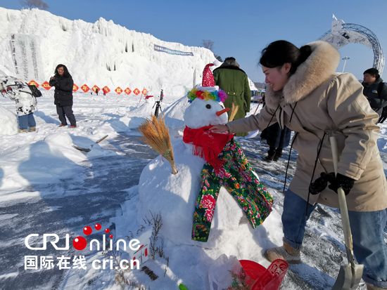 01【吉林原創】“雪人兒伴你過年”創意堆雪人大賽在長春蓮花山生態旅遊度假區舉行