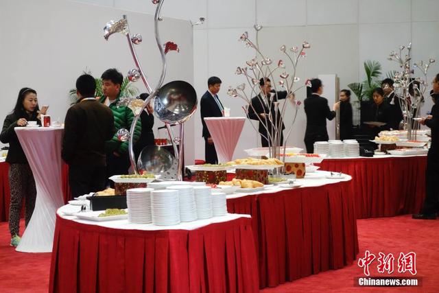 记者探访APEC会议中心餐饮服务 菜品丰富面塑造型别致(图)