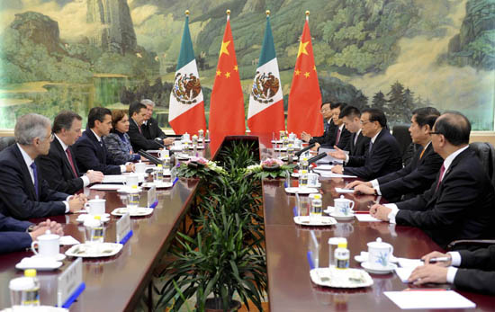 李克强会见墨西哥总统 希望墨政府公平对待中国企业