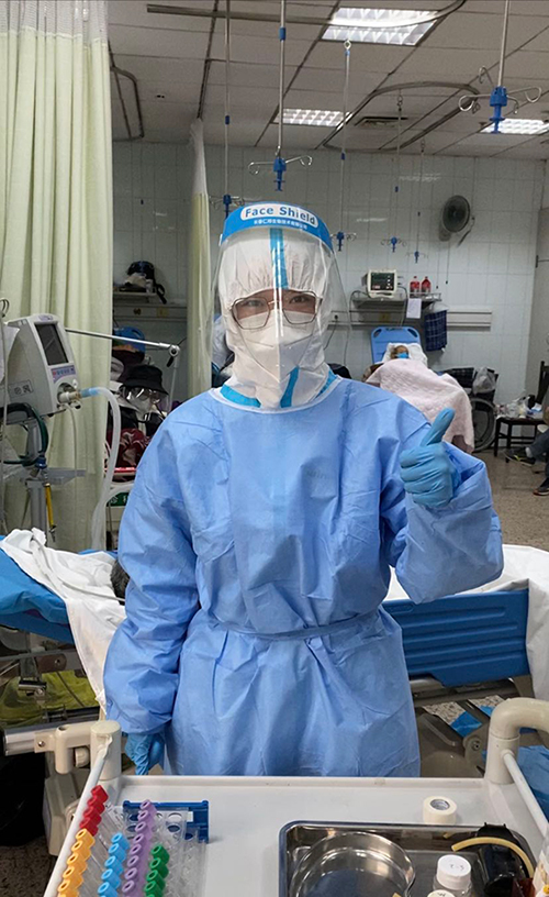 武汉大学人民医院急诊科护士贾娜