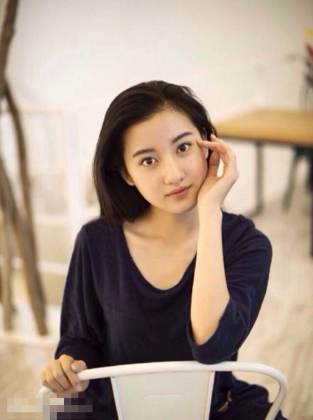 北京電影學院女神評選 網友驚稱候選美女“長一樣”