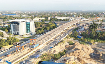 在携手抗疫中深化中非友谊