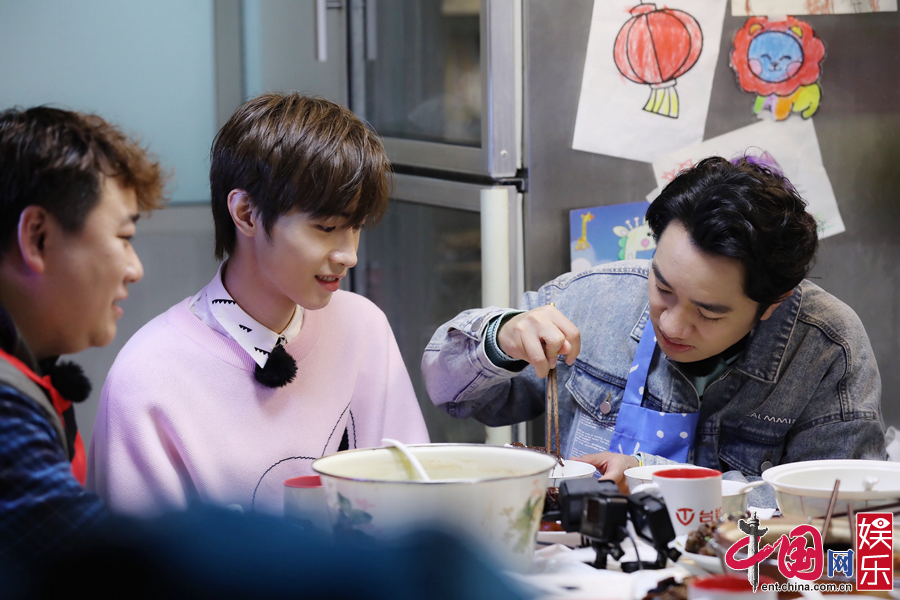 《親愛的,來吃飯》見證“幸福村”賈乃亮喜提永久“蹭飯權”