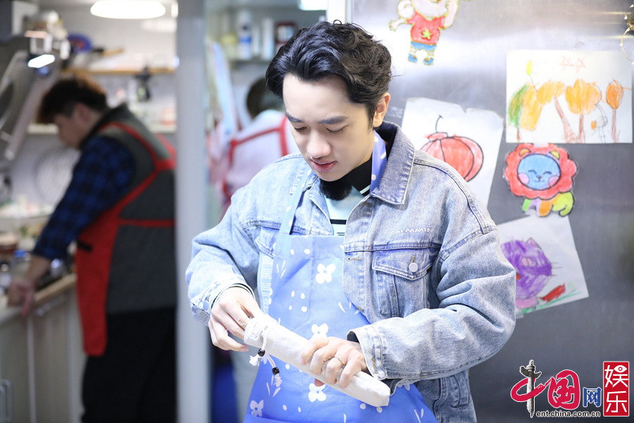 《親愛的,來吃飯》見證“幸福村”賈乃亮喜提永久“蹭飯權”