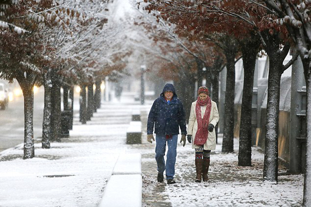 美国遭遇暴风雪袭击 已造成至少17人死亡(图)