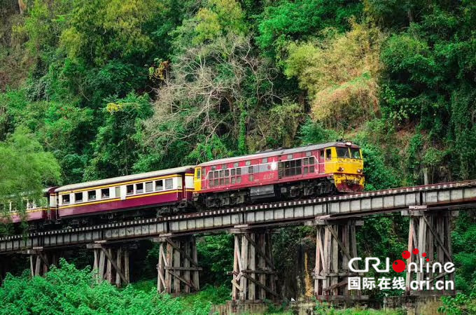 泰缅“死亡铁路”上的“地狱之火通道”_fororder_10.二战时期的“死亡铁路”部分路段如今已成为旅游线路