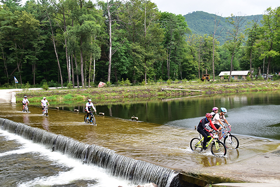길림 백하임업국, 신형 특색관광업 발전_fororder_4
