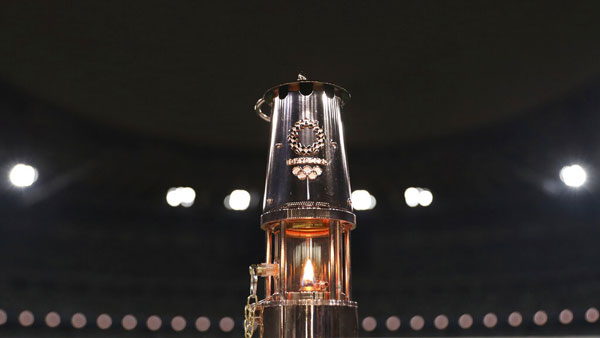 Olympic flame, itinatanghal sa Tokyo