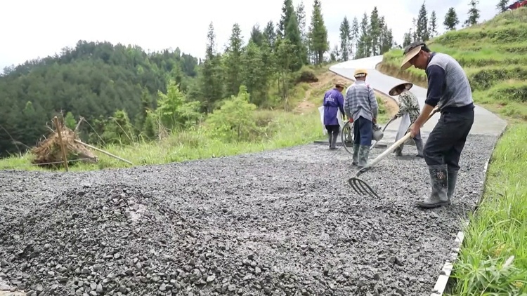 793万→49万 26.3%→1.7% 从这些数字看武陵山区脱贫变化