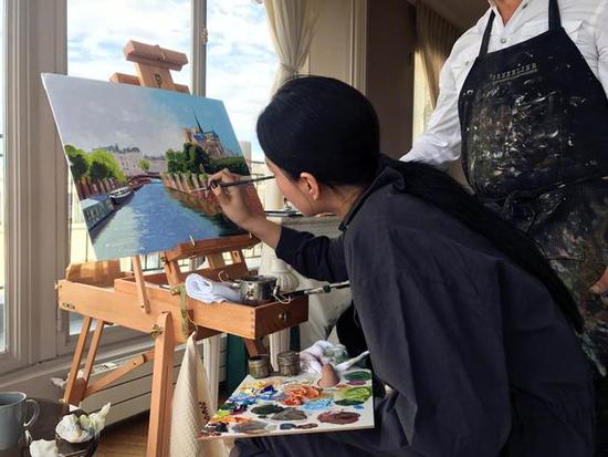 张馨予巴黎学画画被黑 回应:不喜欢不看就好了