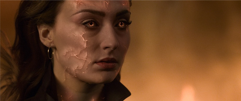 电影《x战警:黑凤凰》发布"黑暗降临"预告