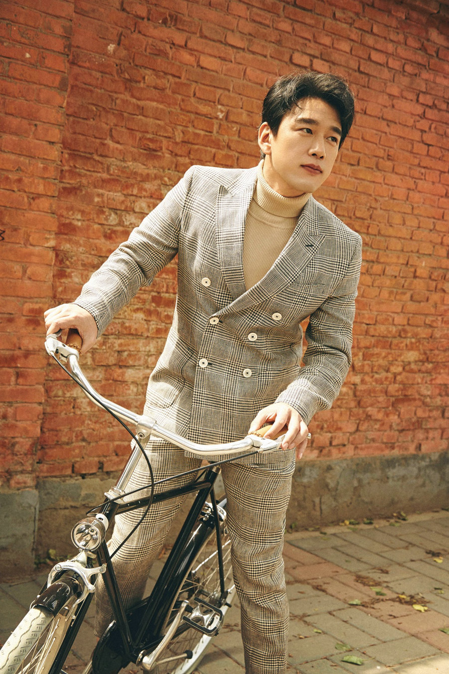 王耀庆冬日大片 演绎"绅士的品格"