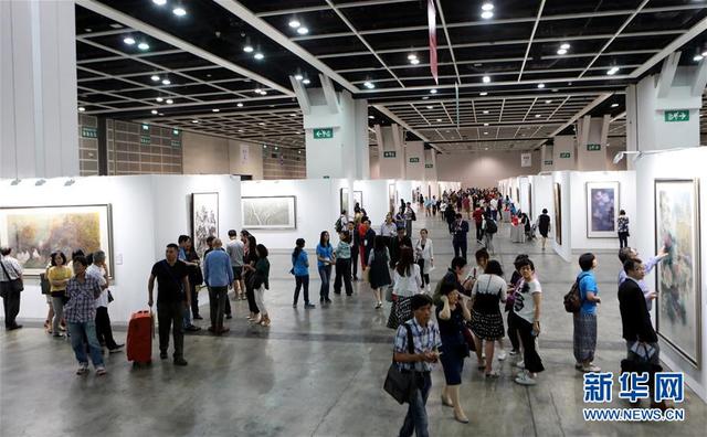 “全球水墨画大展”在香港举行