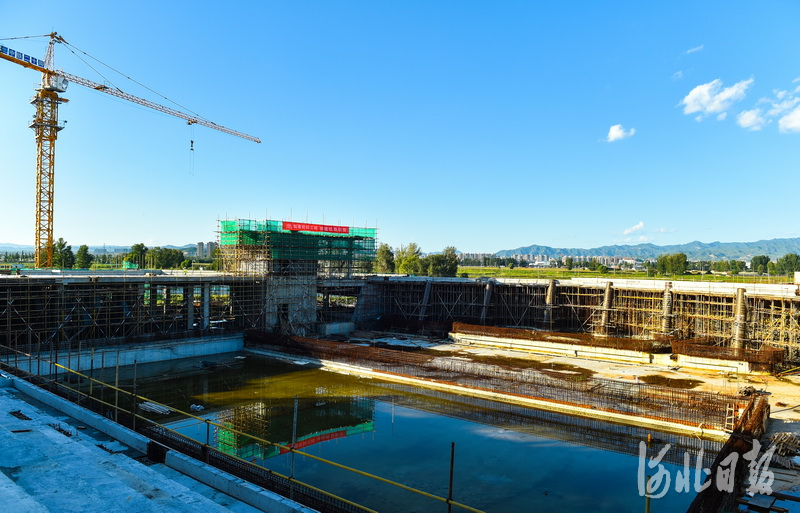 河北张家口：奥体中心游泳馆封顶