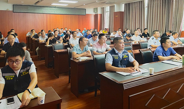 问诊把脉加强学习自贡富顺县确保森林防灭火工作取得成效