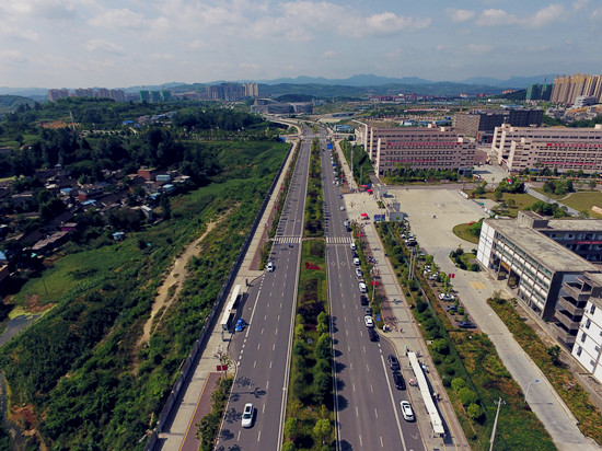 完善城市功能 提升集聚能力——畢節市金海湖新區城市建設日新月異