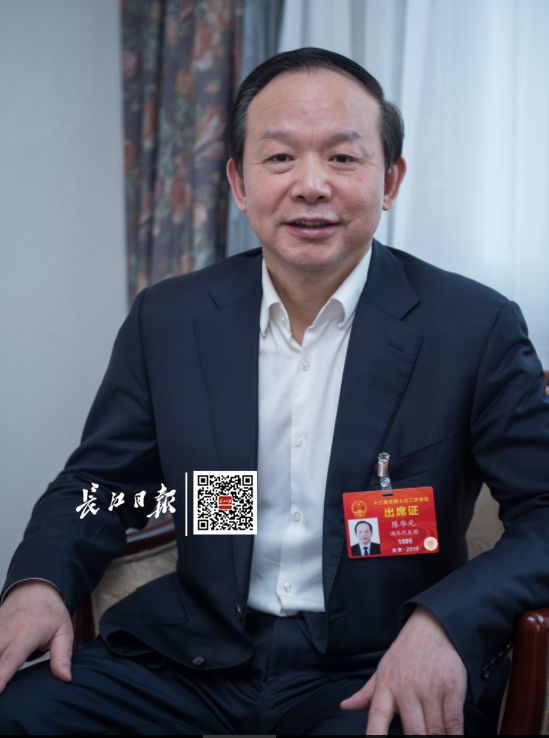 "黄立认为,这次军运会的举办将对武汉市下一个阶段的发展起到非常大的