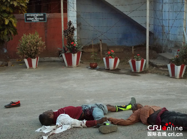 印度13名囚犯越狱成功 2名被警察射死