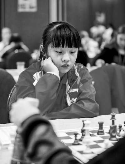 【要聞-文字列表】【河南在線-文字列表】【移動端-文字列表】開封女孩寧凱玉為河南贏得國際象棋首個世界冠軍