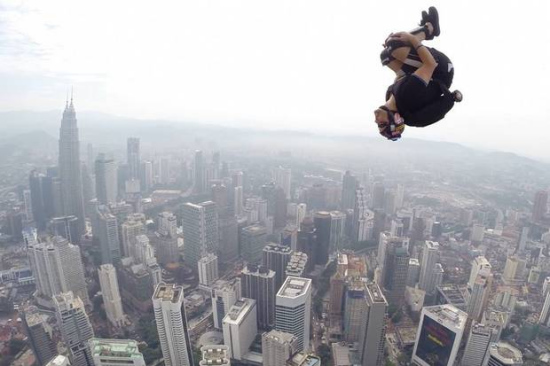 25岁“冒险男”坠崖身亡 曾跳吉隆坡420米高楼