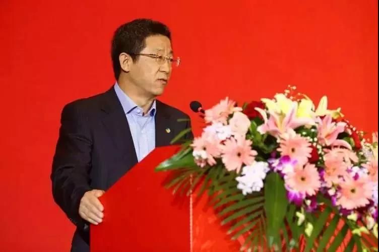 名酒品牌纷纷冲击次高端，酒鬼酒会不会成为大赢家？