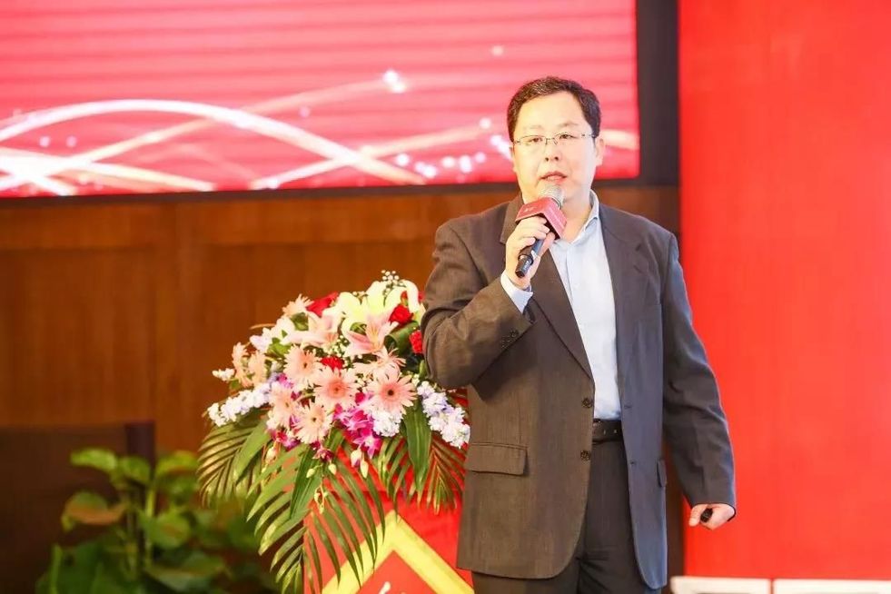 名酒品牌纷纷冲击次高端，酒鬼酒会不会成为大赢家？