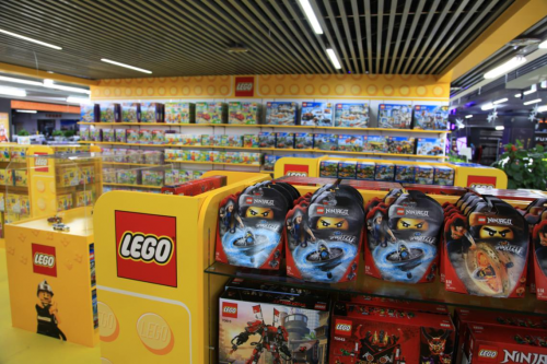 大中电器中塔店变革式升级 打破传统格局 创造购物新体验