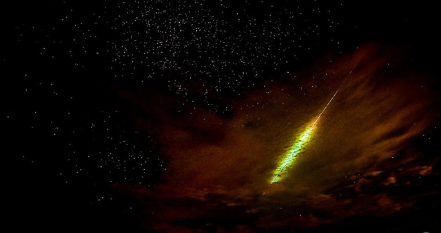 双子座流星雨壮观美景 双子座流星雨壮观美景