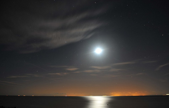双子座流星雨壮观美景 双子座流星雨壮观美景