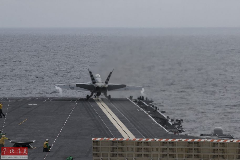 美新核航母首次电磁弹射战机(组图)