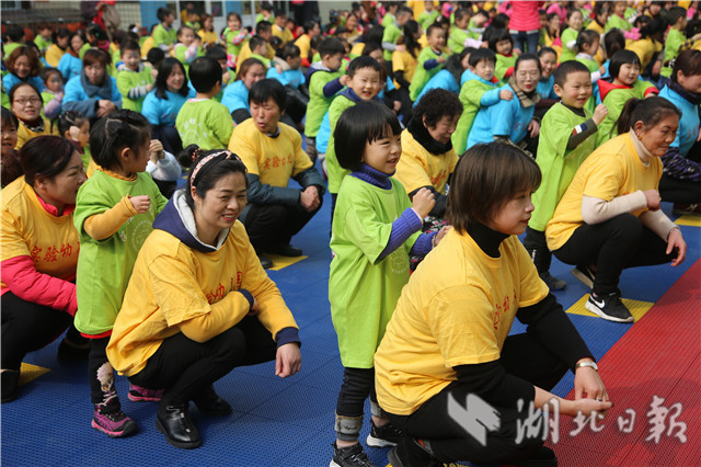 襄阳市实验幼儿园：让“爱”在春天发芽