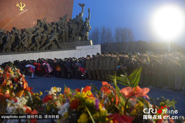 金日成逝世三週年 朝鮮民眾獻花悼念