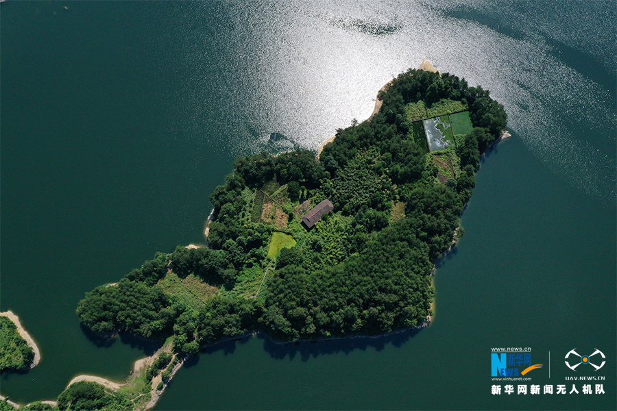 航拍重庆小南海 湖光山色醉初秋