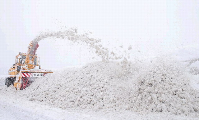 日本大雪致11人死亡 局部積雪超2米