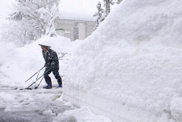 日本大雪致11人死亡 局部積雪超2米