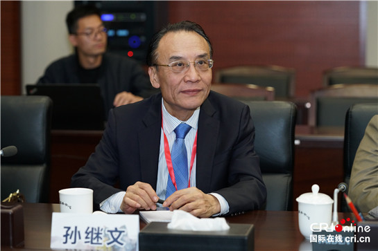 &emsp;&emsp;中国驻加蓬共和国前特命全权大使孙继文(摄影 水莲花)