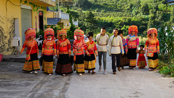 金沙乡王家坪村作为德昌县仅有的6个傈僳族村之一,村民们世代都尽住