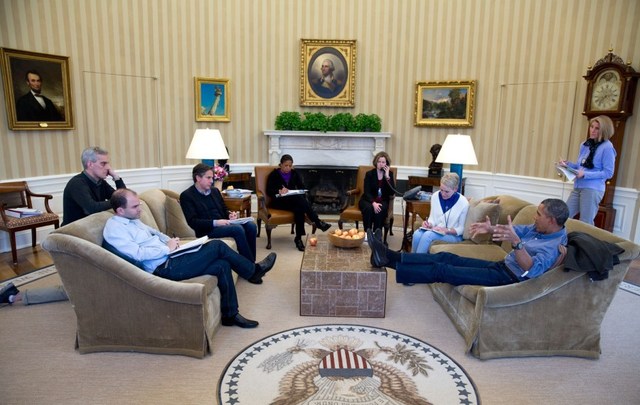 美白宫公布2014年度照片：奥巴马打苍蝇