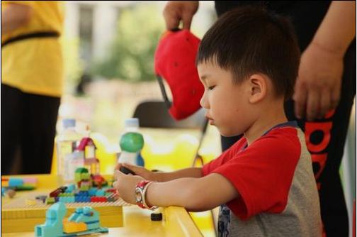 京东母婴“奶爸盛典”之“三城三乐高速拼大赛