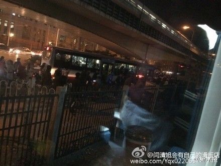 北京至通辽火车撞侵入铁路限界男性致其死亡