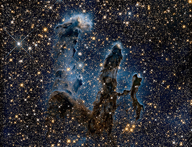 哈勃望遠鏡重拍"創生之柱" 展示絕美宇宙奇觀