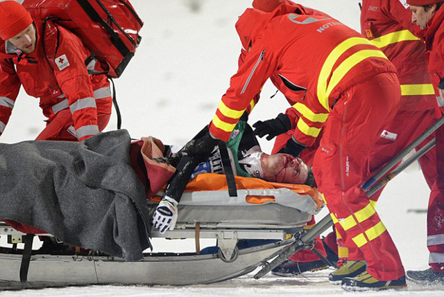 前奥运冠军滑雪生意外高空摔落昏迷
