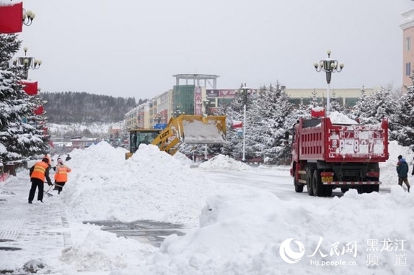 大兴安岭塔河县全力开展大规模清扫冰雪工作