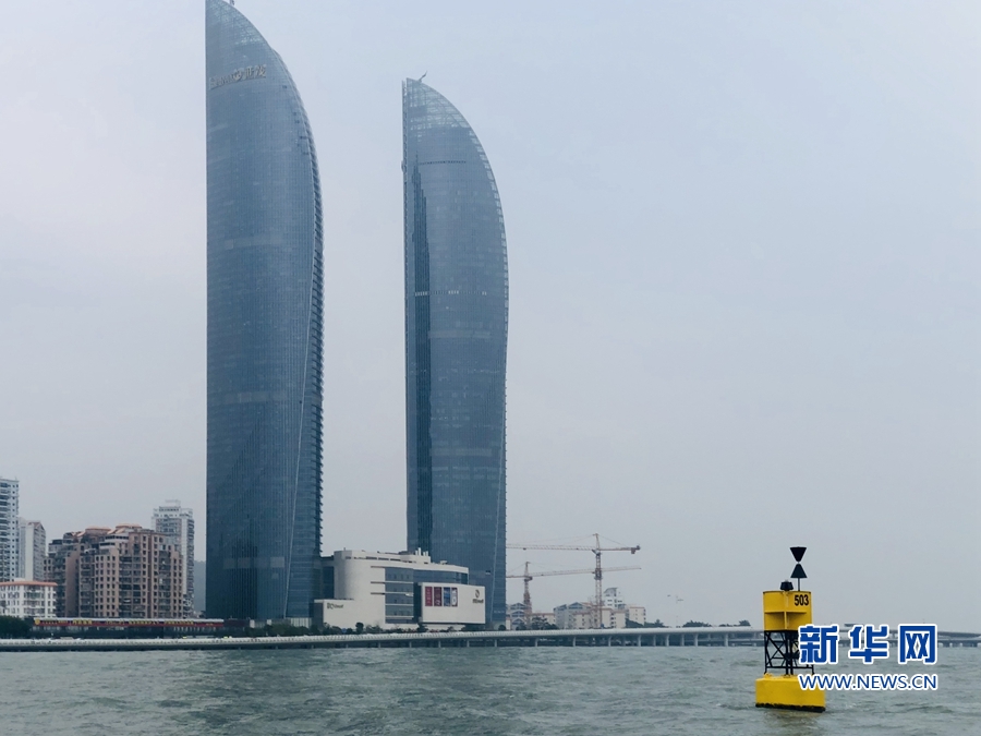 厦门更换助航标志 护航“水上春运”