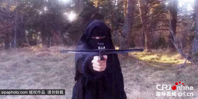法雜貨店劫持案嫌犯曾攜女友拜訪基地恐怖分子 照片曝光