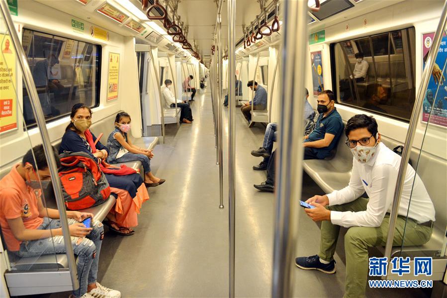 印度新德里地铁恢复运营