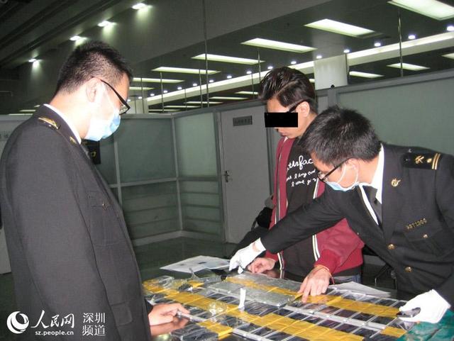 香港一男子身綁94部iPhone入境被深圳海關查獲