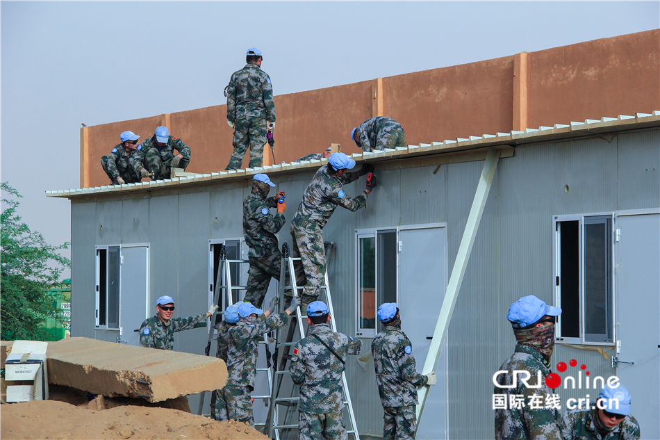 中國軍隊參加聯合國維和行動30年之二：忠誠使命_fororder_2-10.JPG